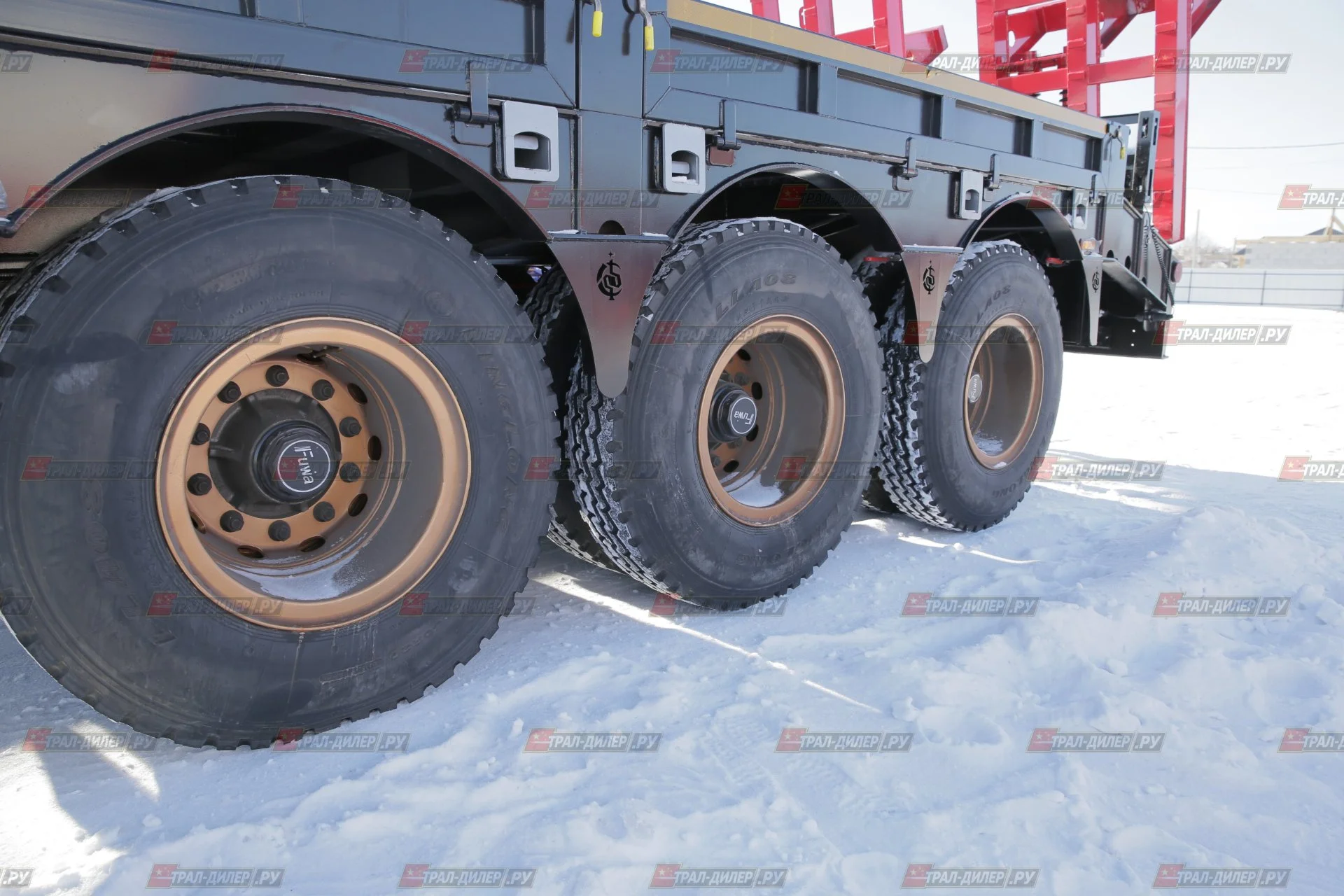 В наличии! Высокорамный  трал Luxuda LZC9302TDP 80 т - миниатюра 25