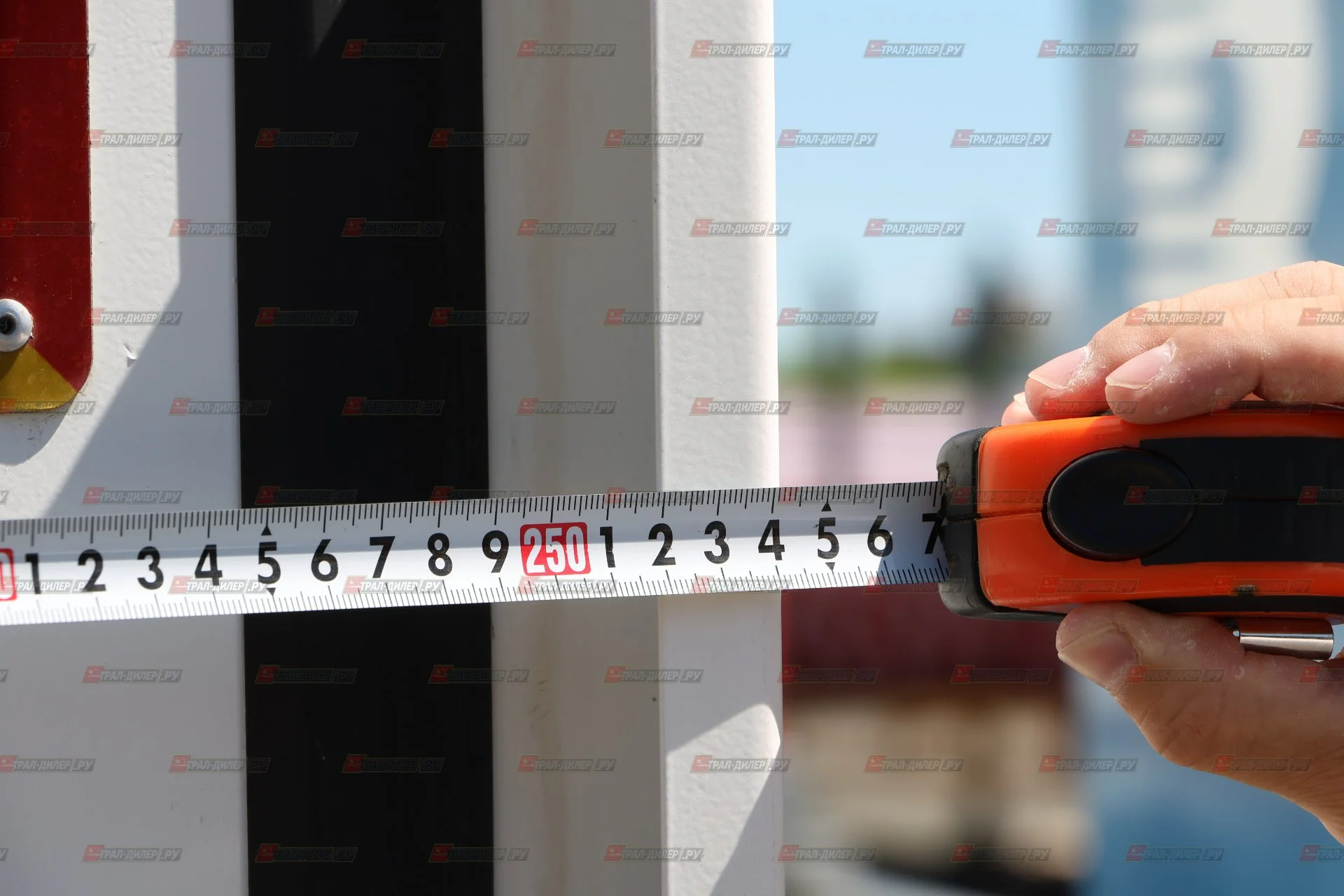 В наличии! Цельнометаллический фургон Amur LYR9400XXYE, объем 118 м3 - миниатюра 9