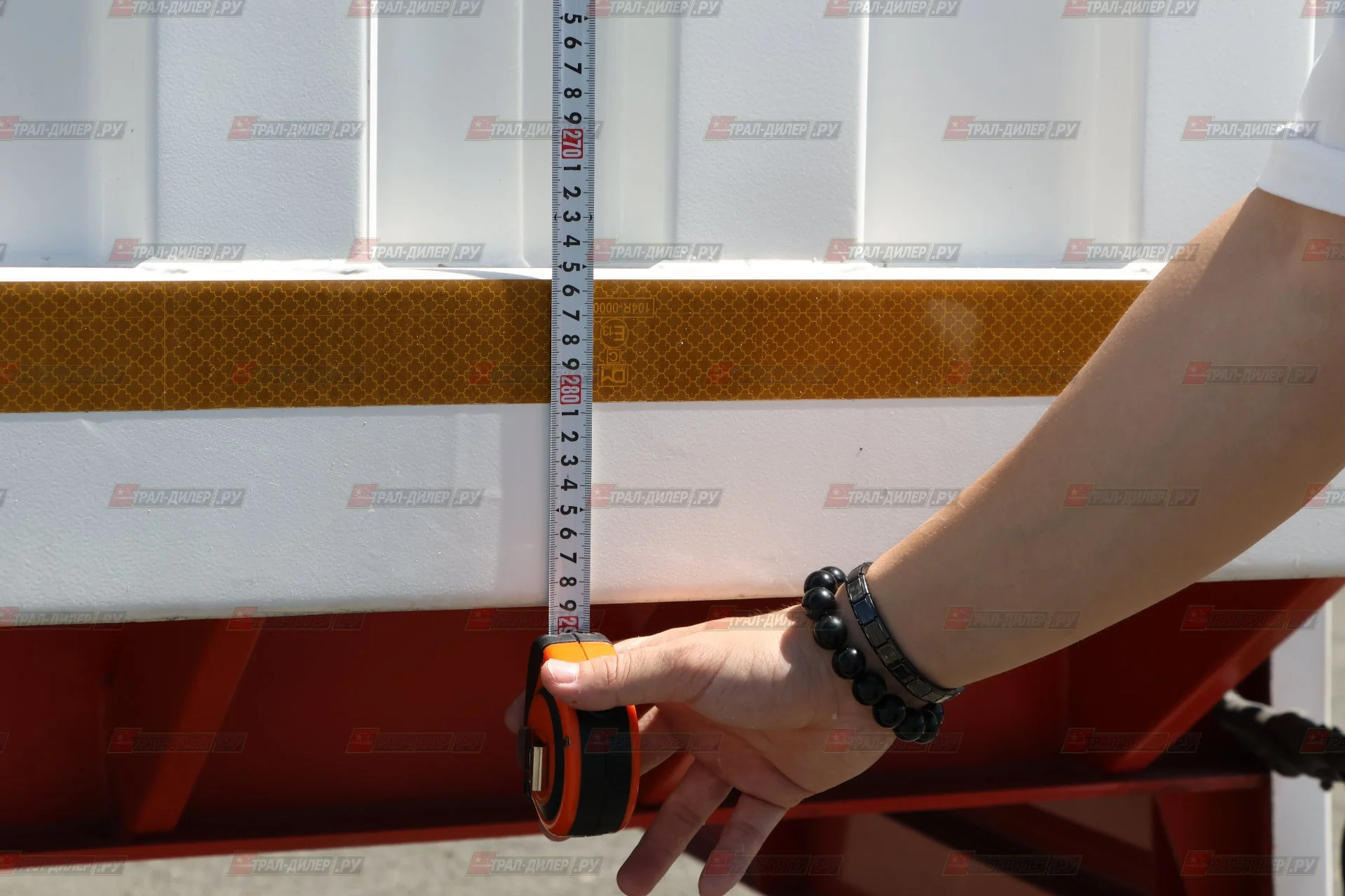 В наличии! Цельнометаллический фургон Amur LYR9400XXYE, объем 118 м3 - миниатюра 16