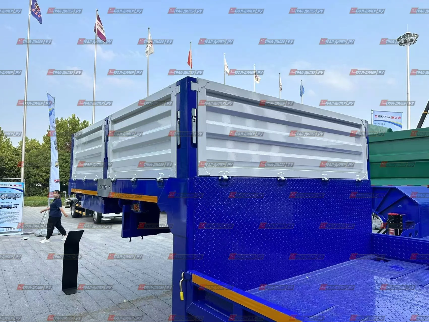 В наличии! Низкорамный трал Tongyada CTY9380TDP - миниатюра 4