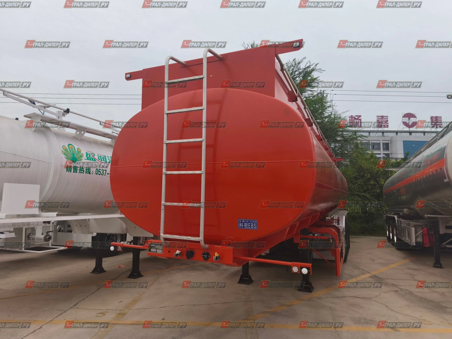 В наличии! Полуприцеп-автоцистерна SHENGRUN SKW9402GYY - миниатюра 3