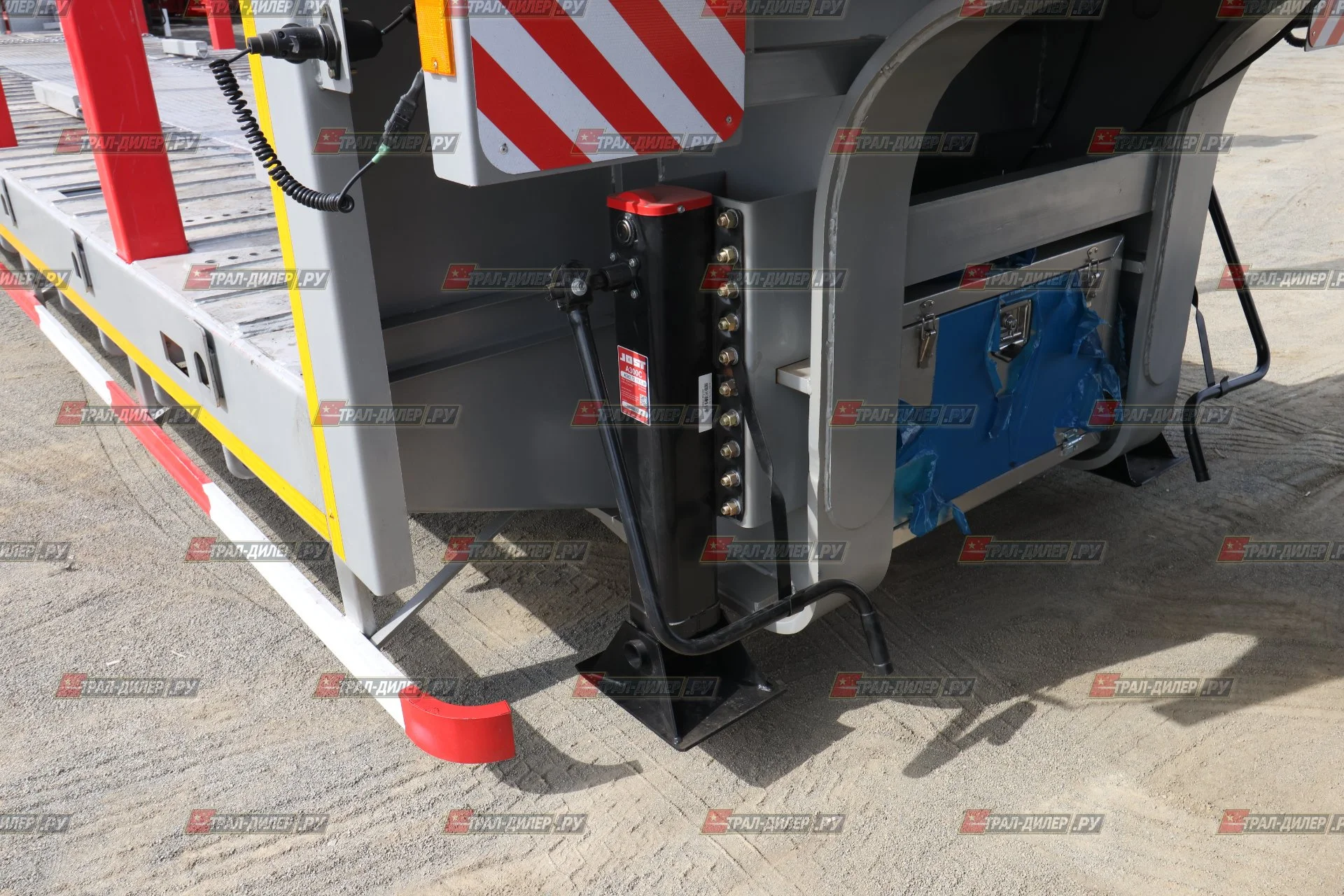 В наличии!  Низкорамный трал Tongyada CTY9804TDPS - миниатюра 18