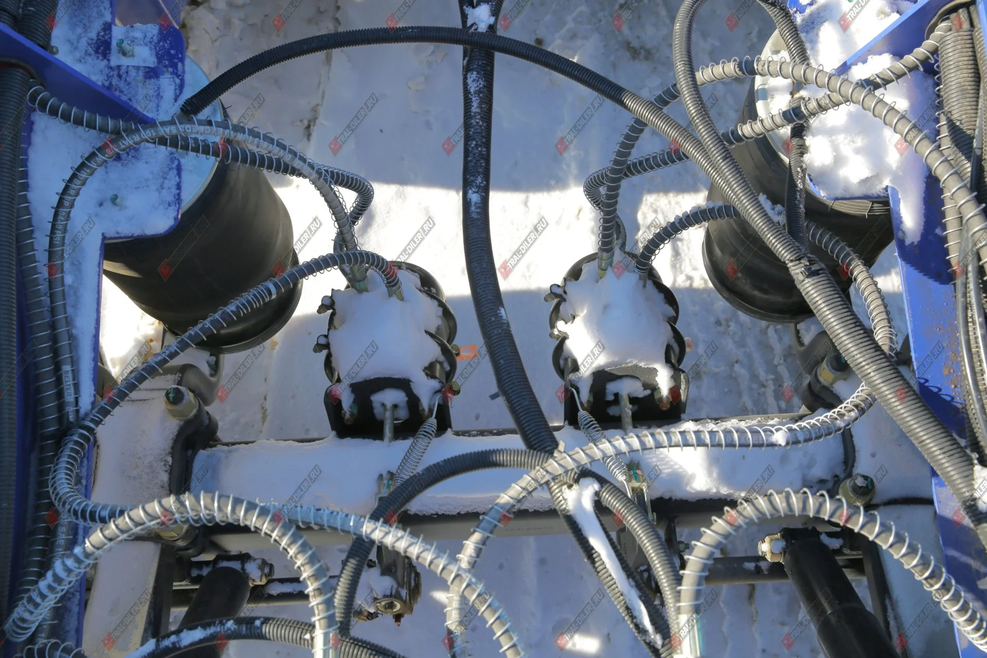 Полуприцеп контейнеровоз AMUR LYR9401TJZD - миниатюра 36