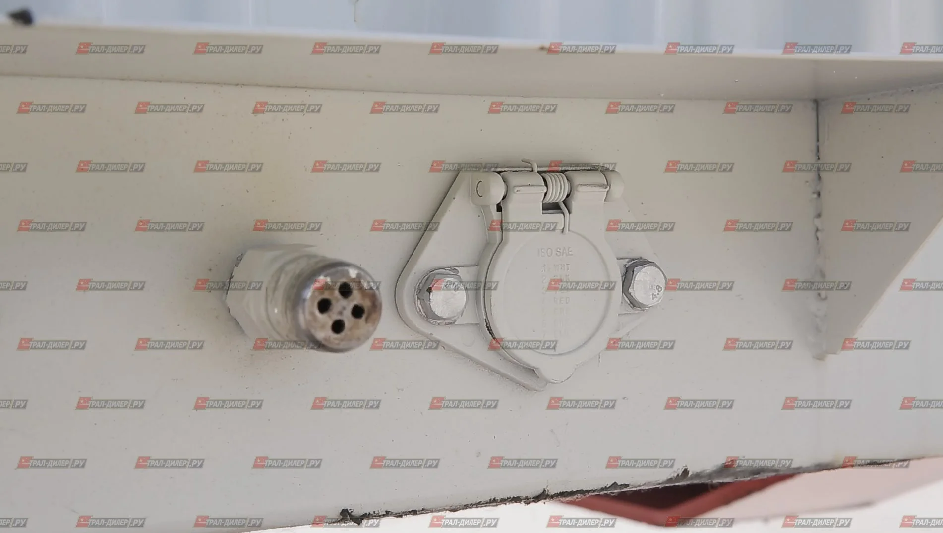 В наличии! Цельнометаллический фургон Amur LYR9400XXYE, объем 110 м³ - миниатюра 15