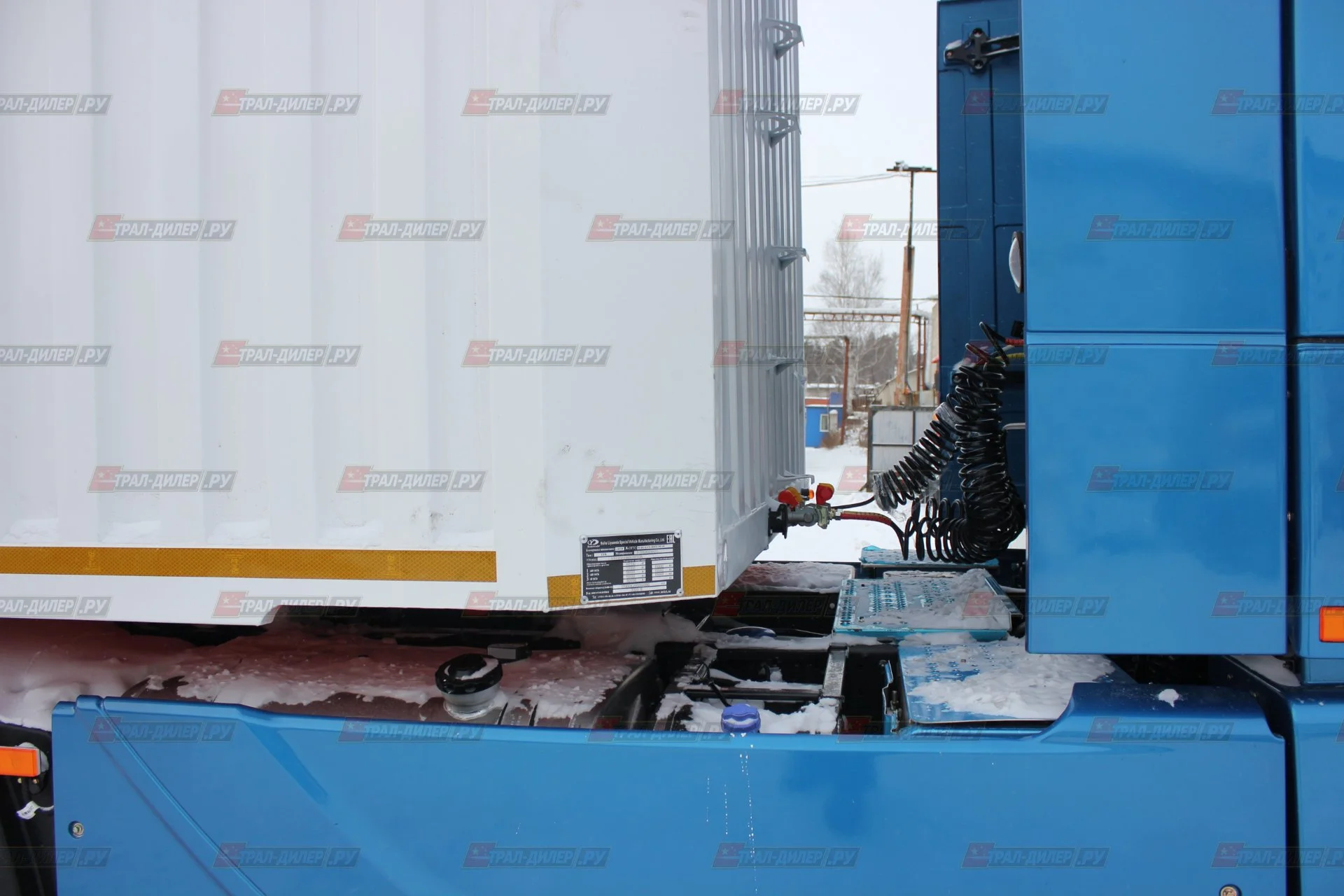 В наличии! Цельнометаллический фургон Amur LYR9400XXYE, объем 127 м3 - миниатюра 18