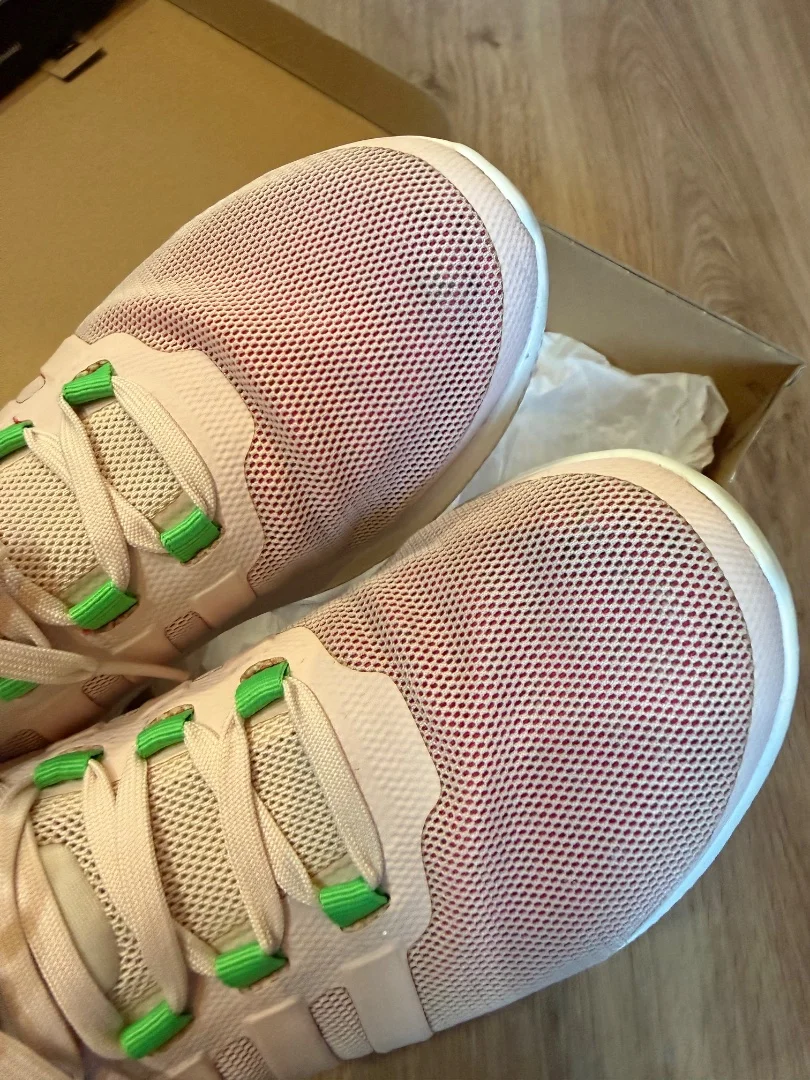 Кроссовки Adidas - миниатюра 2