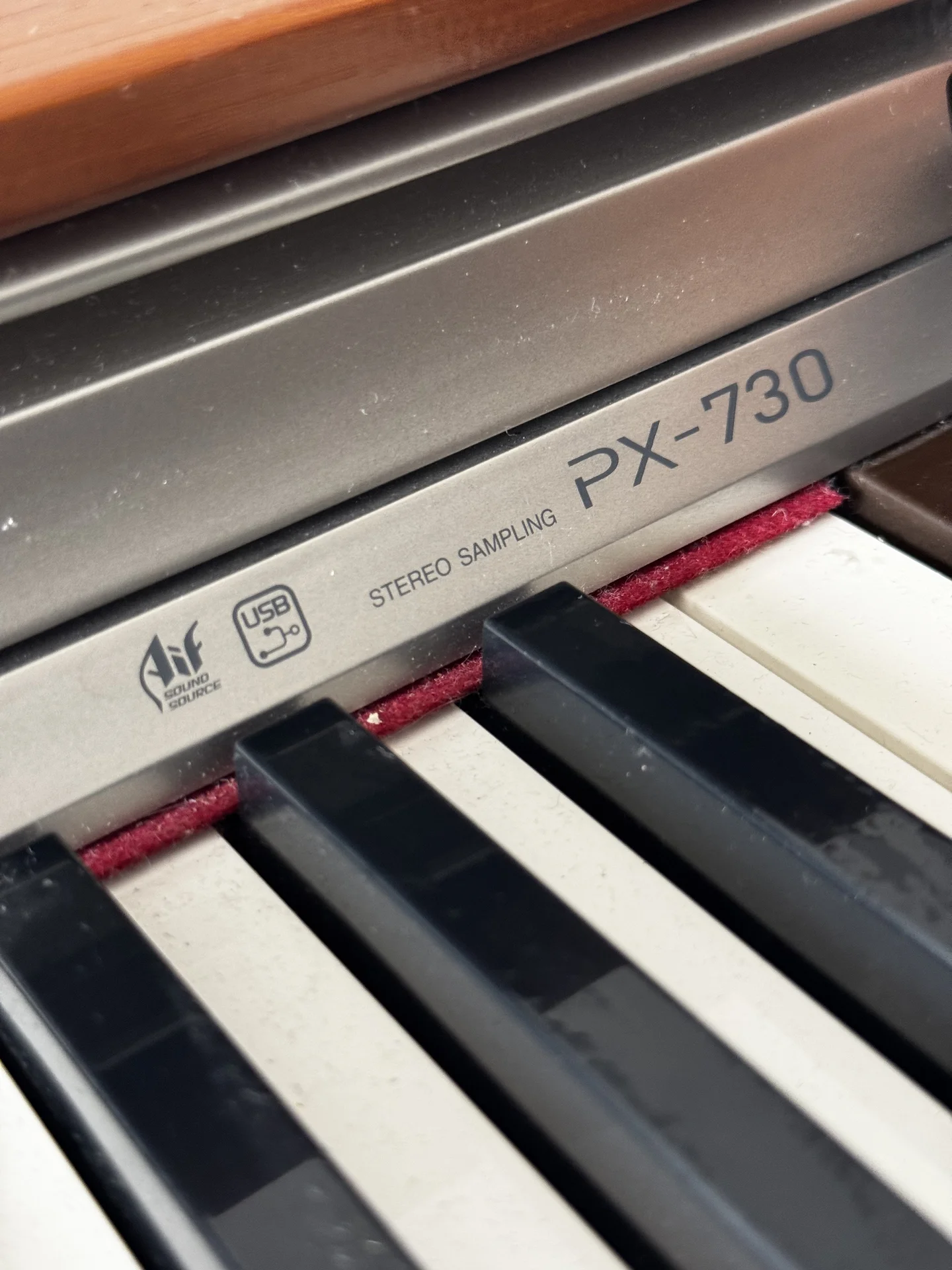 Цифровое пианино Casio PX-730CY - миниатюра 4