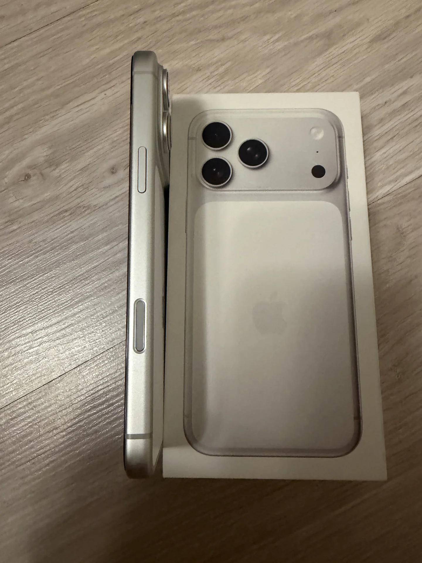 iPhone 17 pro max - миниатюра 6