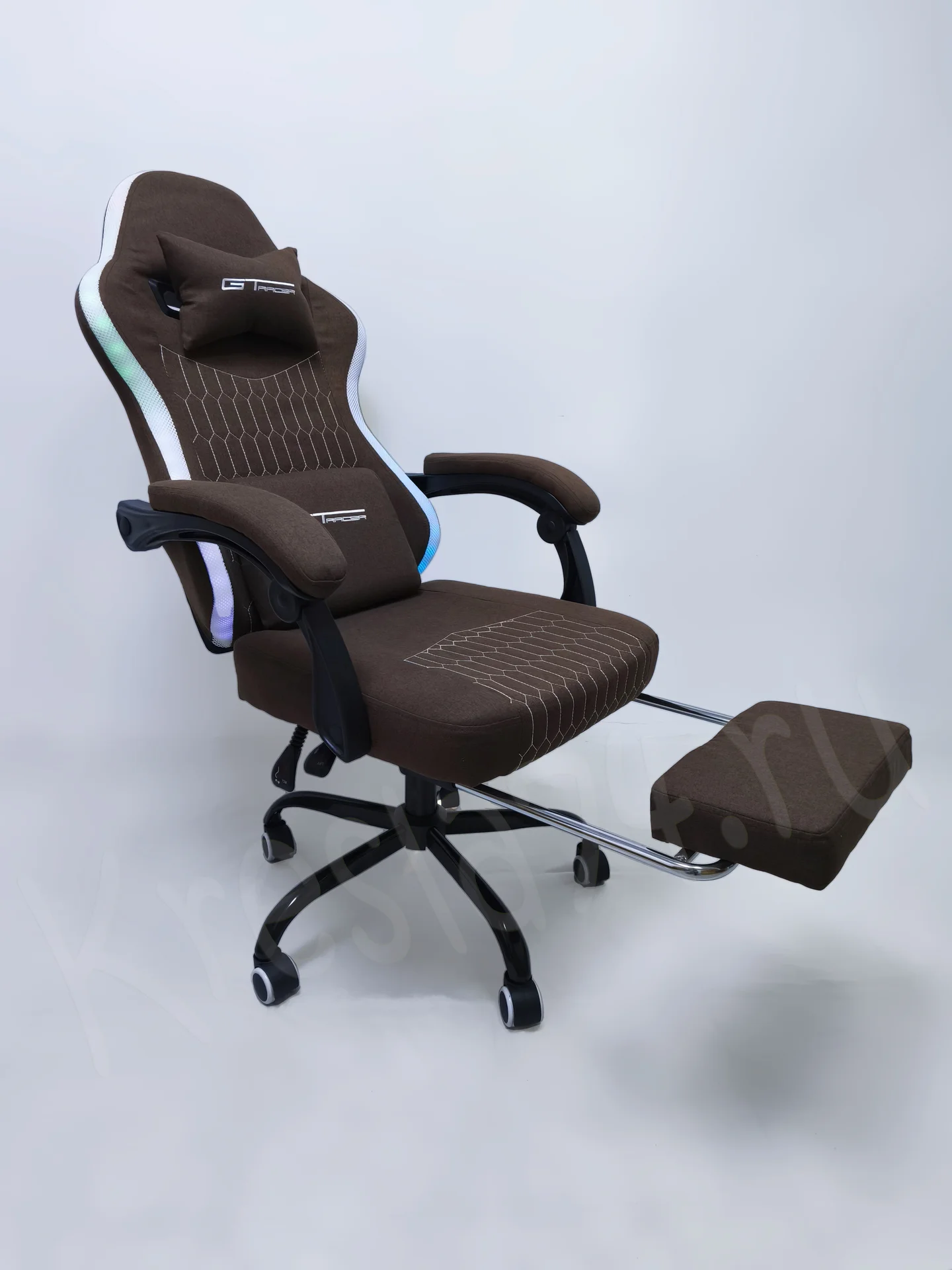 Геймерское кресло из ткани с RGB подсветкой - миниатюра 7