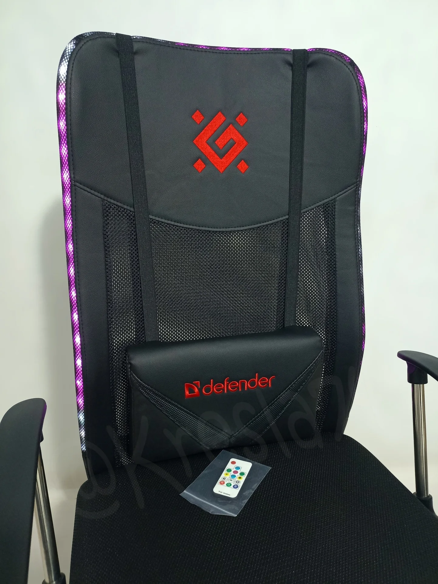 Игровое кресло Defender с RGB подсветкой - миниатюра 5