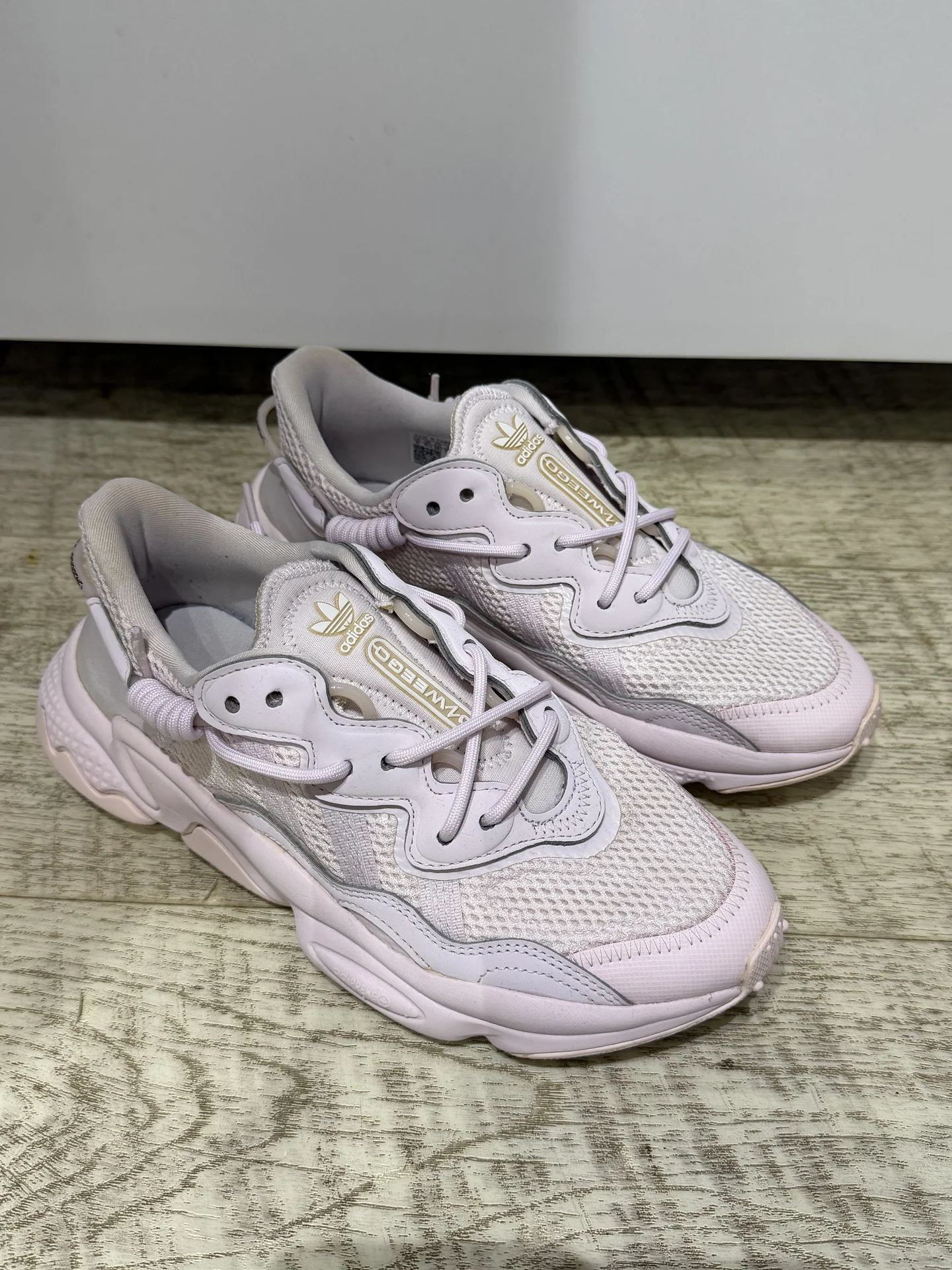 Кроссовки Adidas женские 38.5 - изображение 1