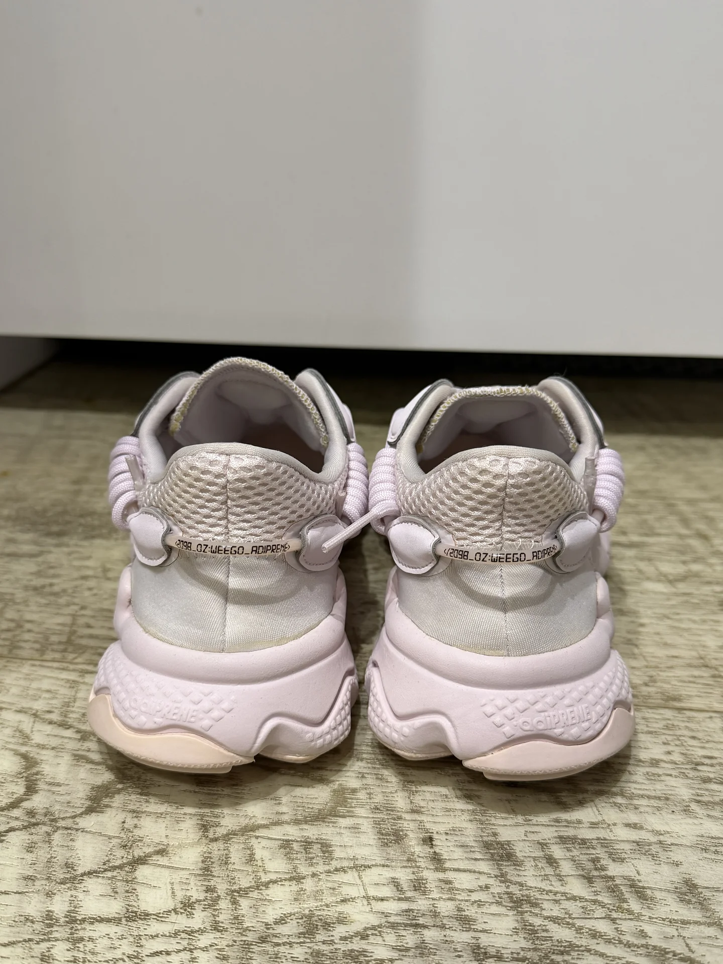 Кроссовки Adidas женские 38.5 - миниатюра 2
