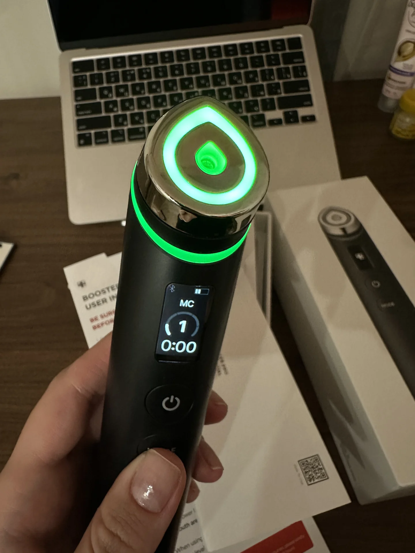 Аппарат для лица Medicube Booster Pro (Микротоки) - миниатюра 5