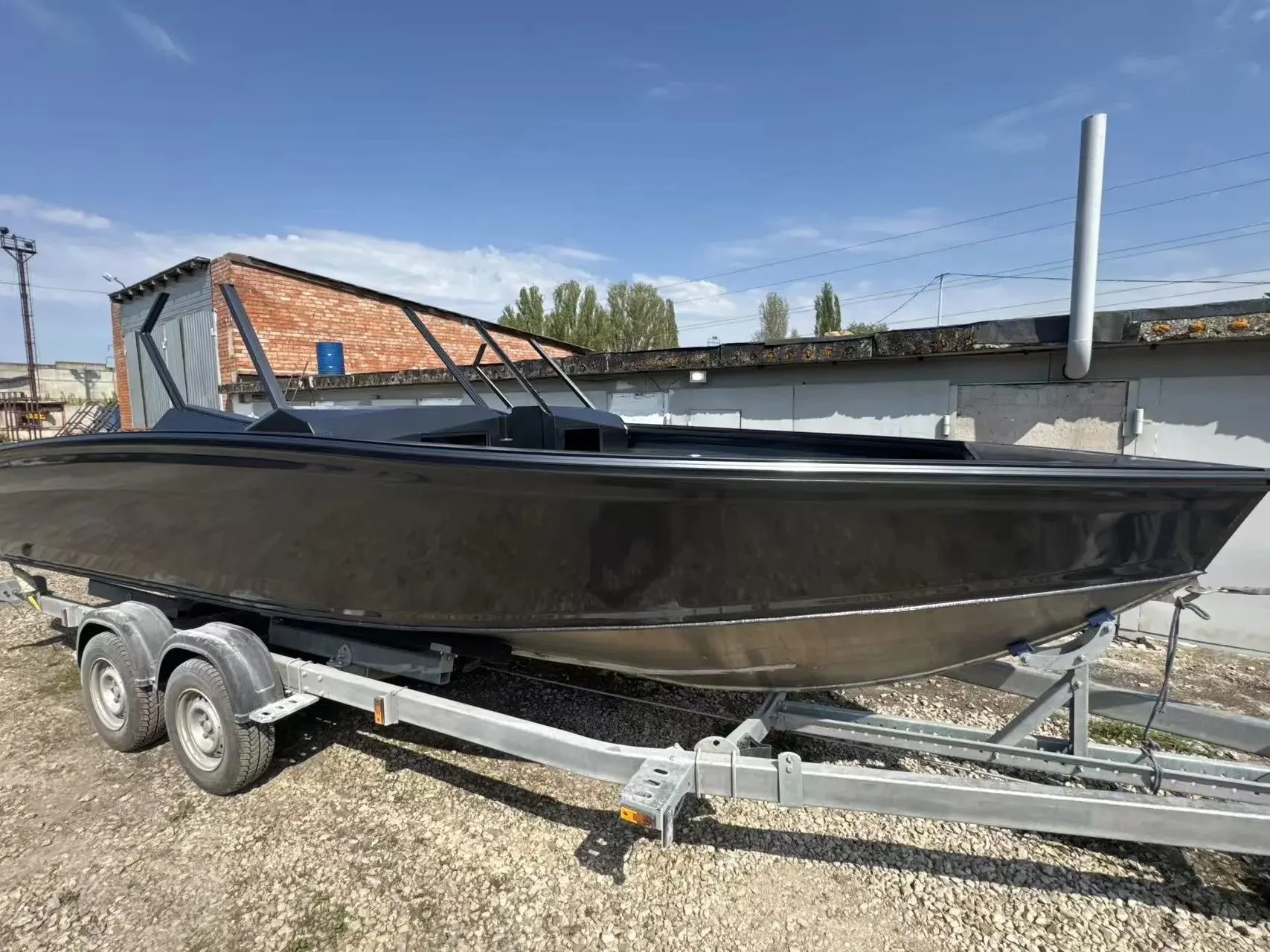 Лодка Xstream 685 (300 л.с) - миниатюра 3
