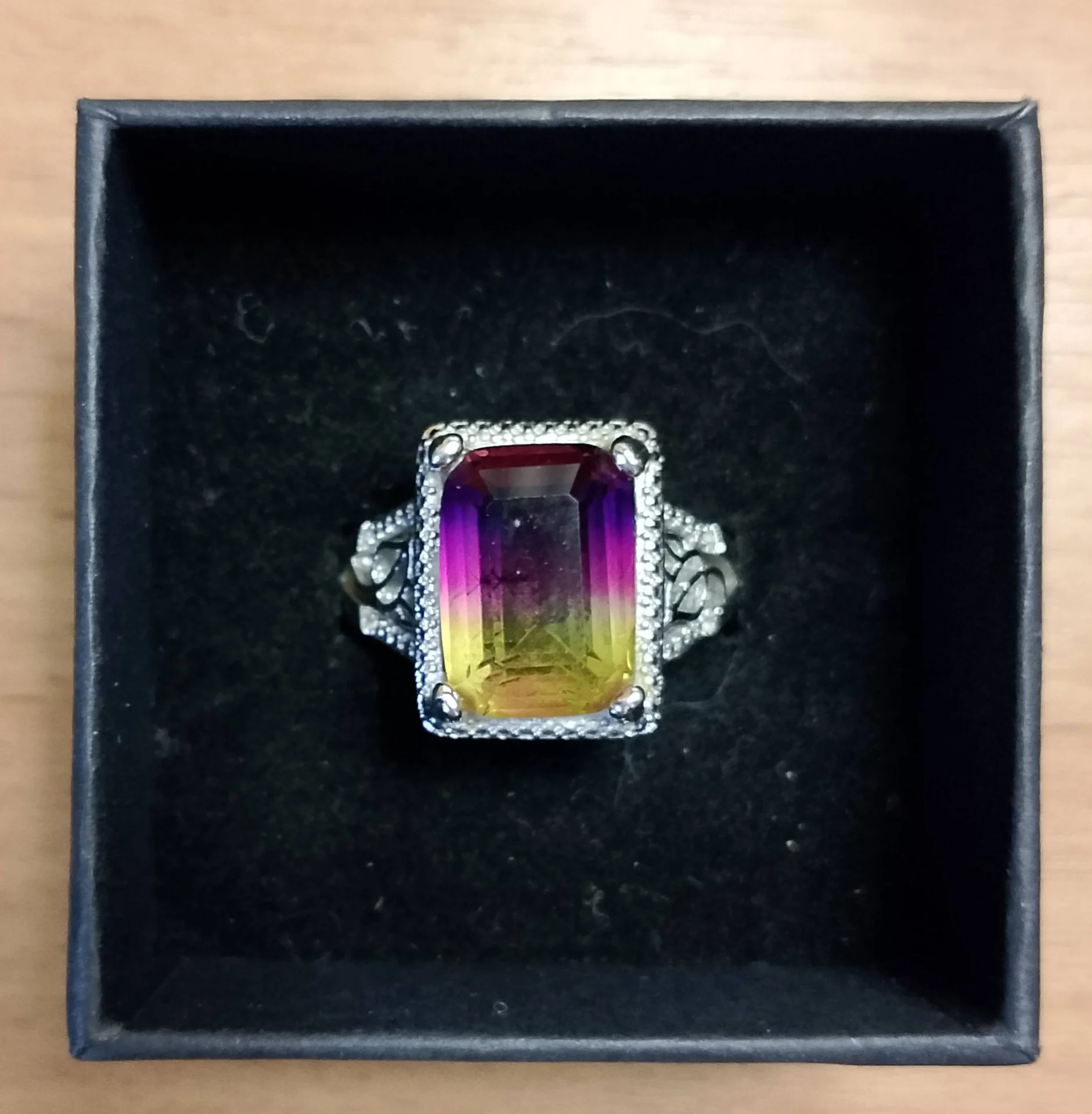 Серебряное кольцо с аметрином, р.19