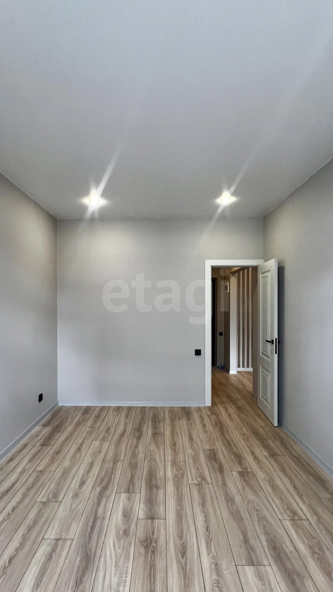 1-к квартира, 35.5м² (улица Селезнёва, 4/4) - миниатюра 6