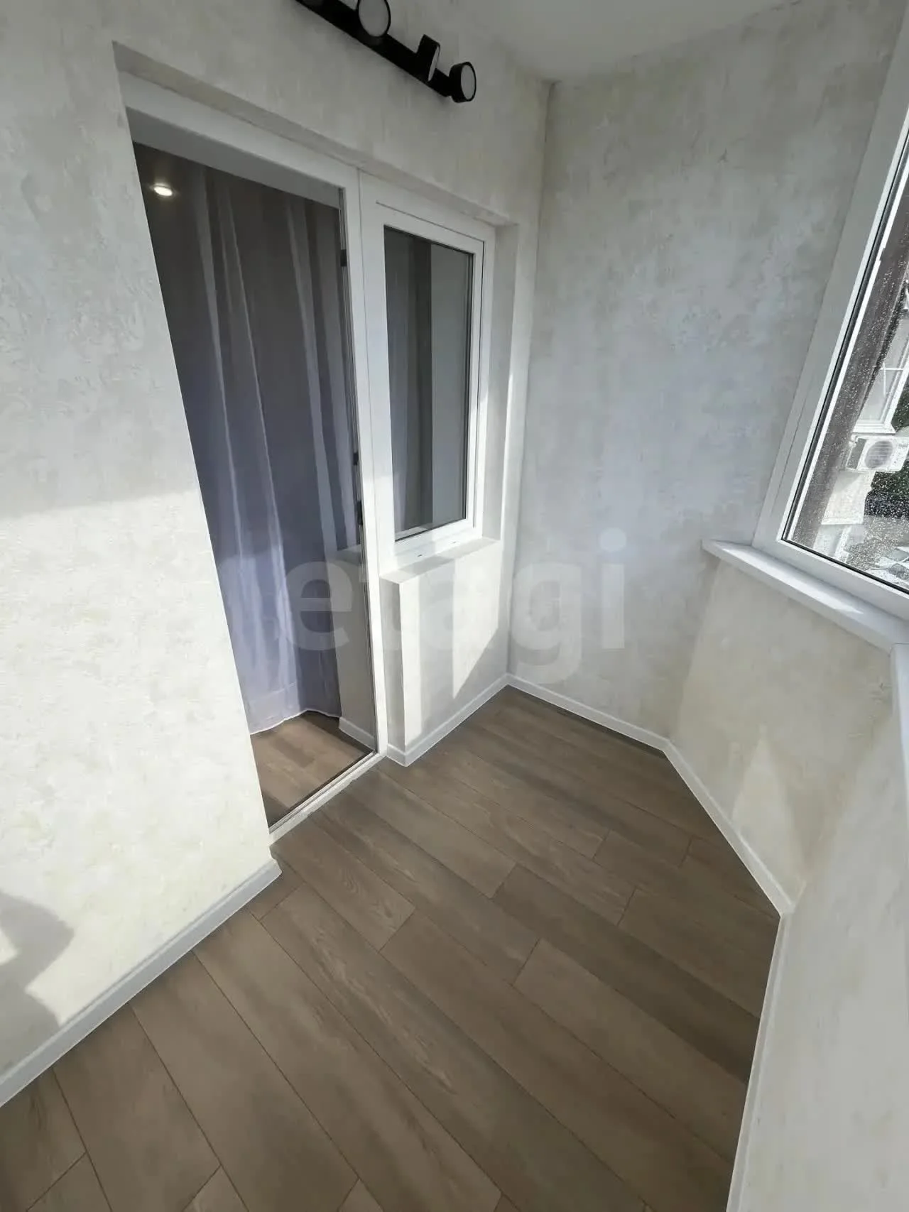 1-к квартира, 37.1м² (улица Генерала Петрова, 11) - миниатюра 17