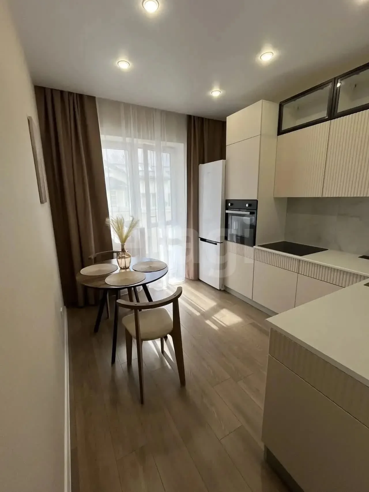 1-к квартира, 37.1м² (улица Генерала Петрова, 11) - миниатюра 4