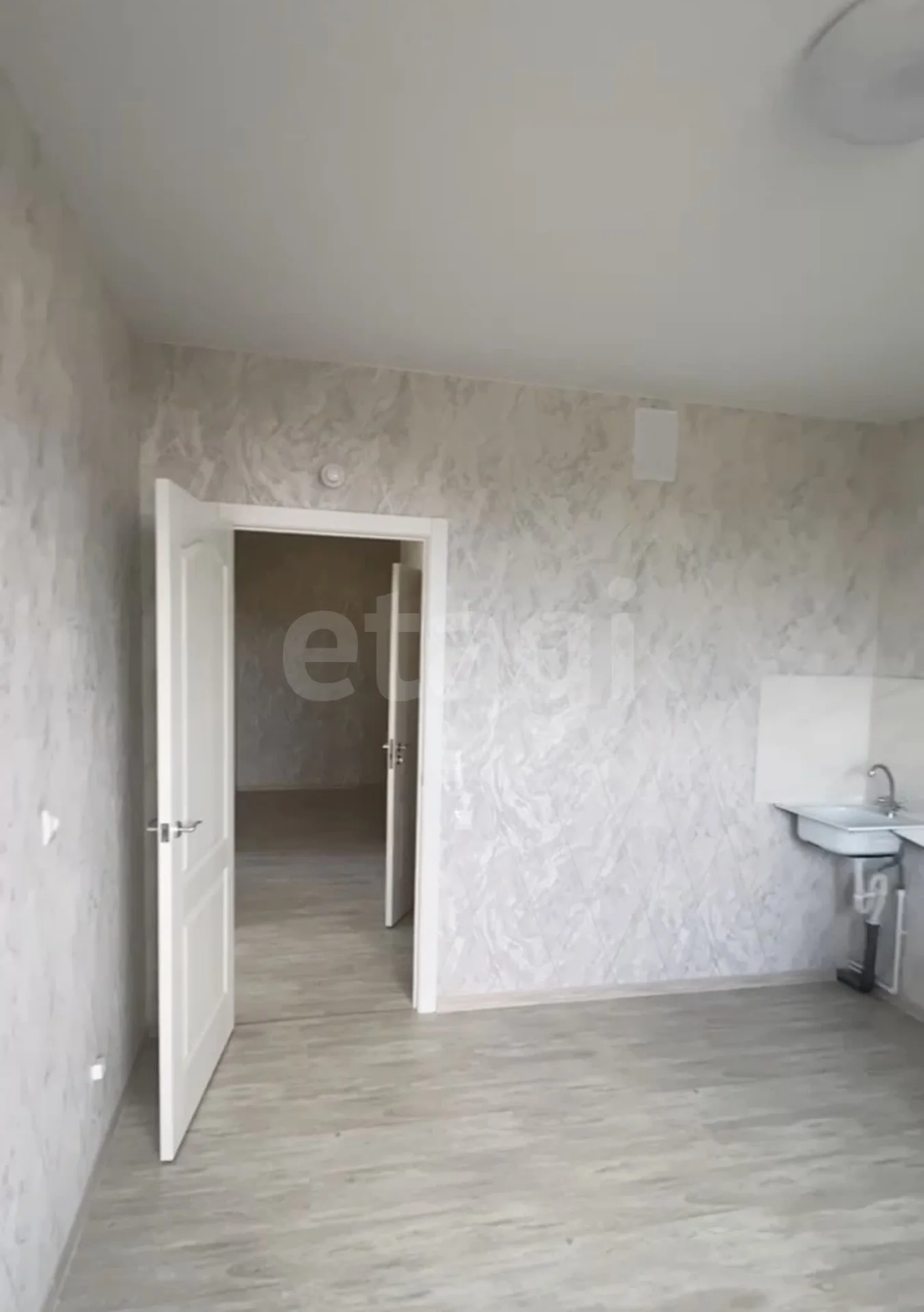 2-к квартира, 51.1м² (улица Лётчика Позднякова, 2к12) - миниатюра 3