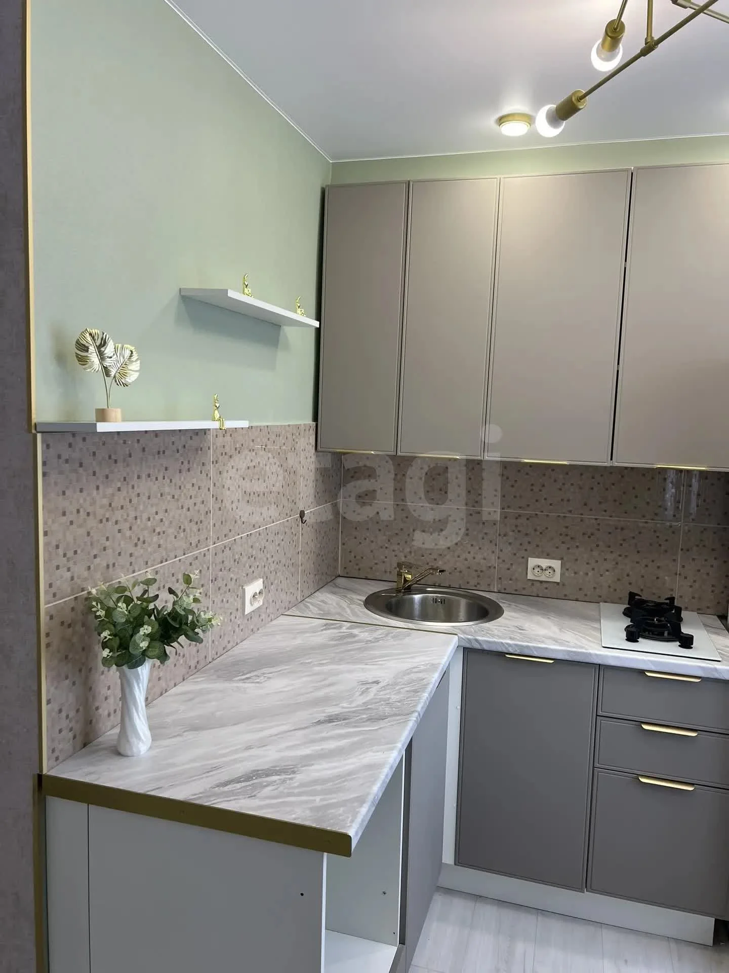 1-к квартира, 39.9м² (улица Братьев Дроздовых, 22) - миниатюра 3
