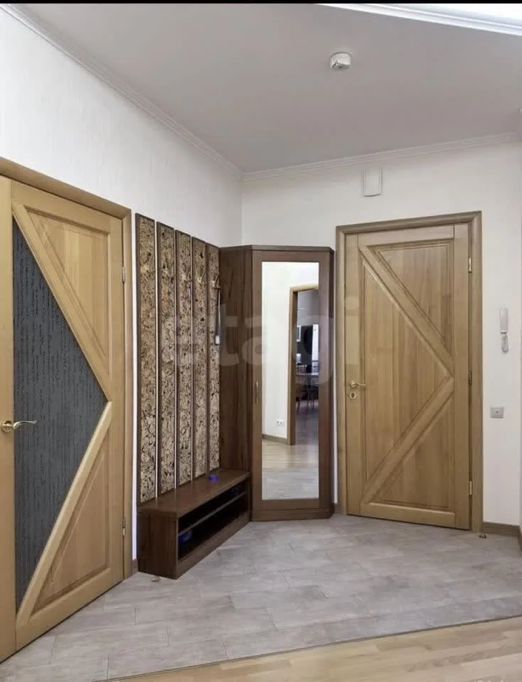 3-к квартира, 90м² (Комсомольская улица, 4) - изображение 1