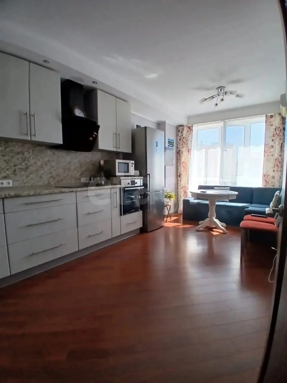 1-к квартира, 50.4м² (улица 1 Мая, 298) - миниатюра 2