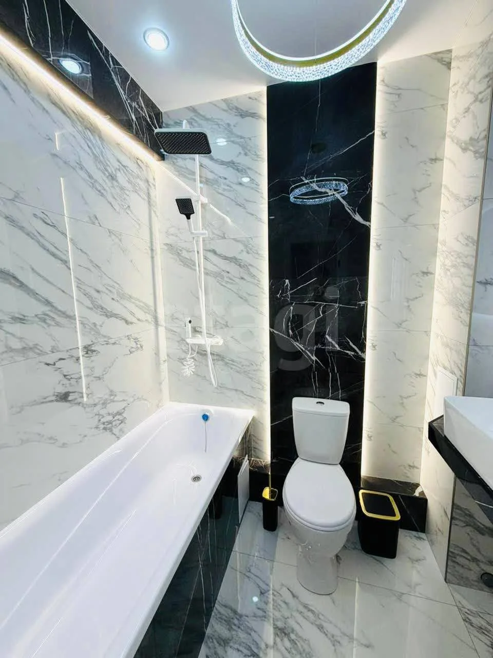 3-к квартира, 98.3м² (Воронежская улица, 47/35) - миниатюра 7
