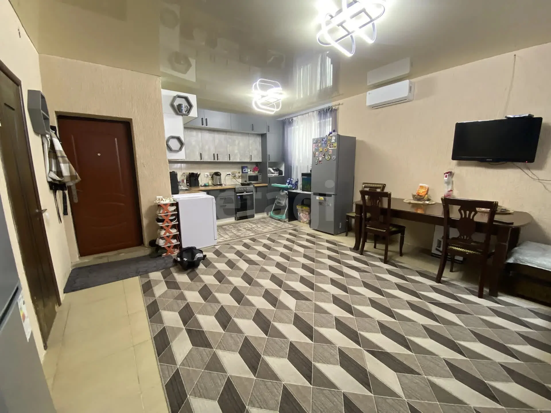2-к квартира, 71.8м² (Агрохимическая улица, 83) - изображение 1