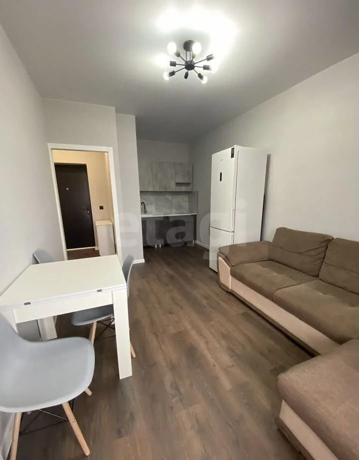 1-к квартира, 37м² (улица Лётчика Позднякова, 2к27) - миниатюра 2