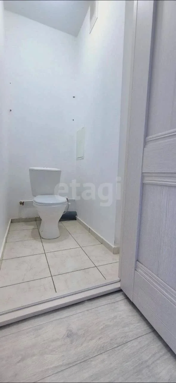 3-к квартира, 81м² (улица Генерал-лейтенанта Александра Сапрунова, 15) - миниатюра 8