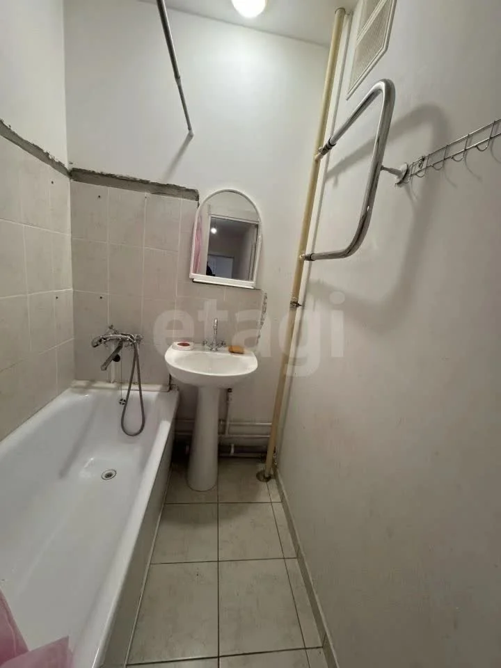 3-к квартира, 81м² (улица Генерал-лейтенанта Александра Сапрунова, 15) - миниатюра 9