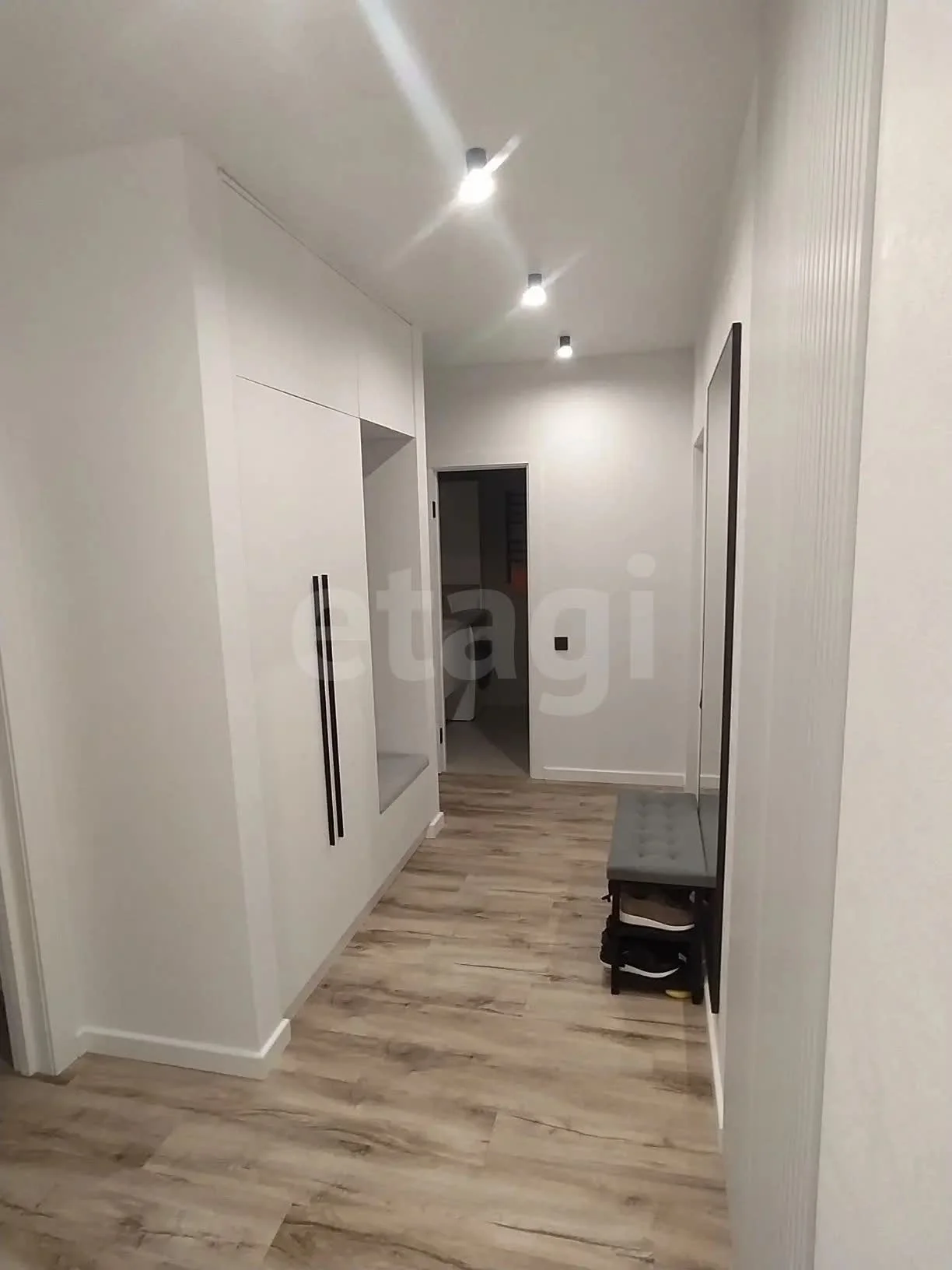 2-к квартира, 54.7м² (улица Петра Метальникова, 38) - изображение 1