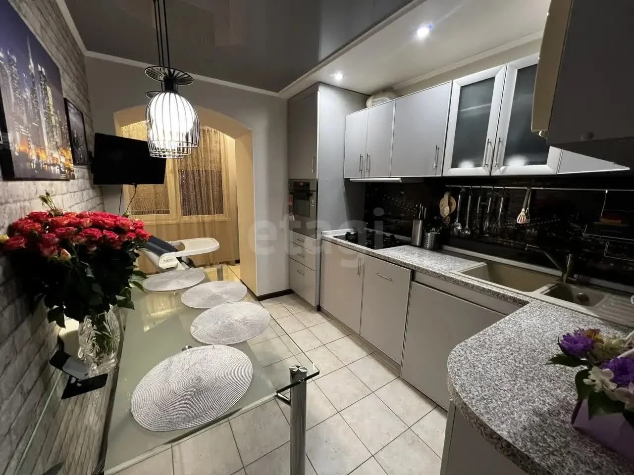 2-к квартира, 52м² (улица имени Тургенева, 144) - миниатюра 3