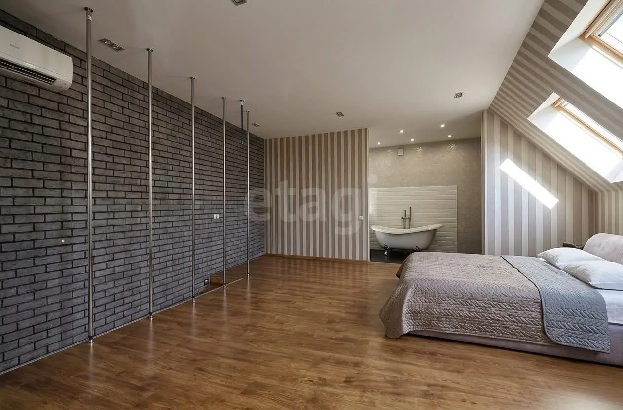 2-к квартира, 83.1м² (улица 1 Мая, 288) - миниатюра 3