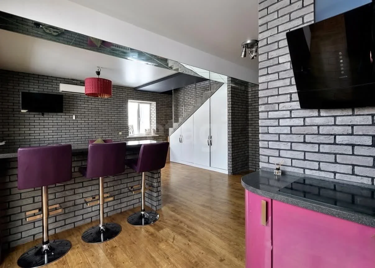 2-к квартира, 83.1м² (улица 1 Мая, 288) - миниатюра 8
