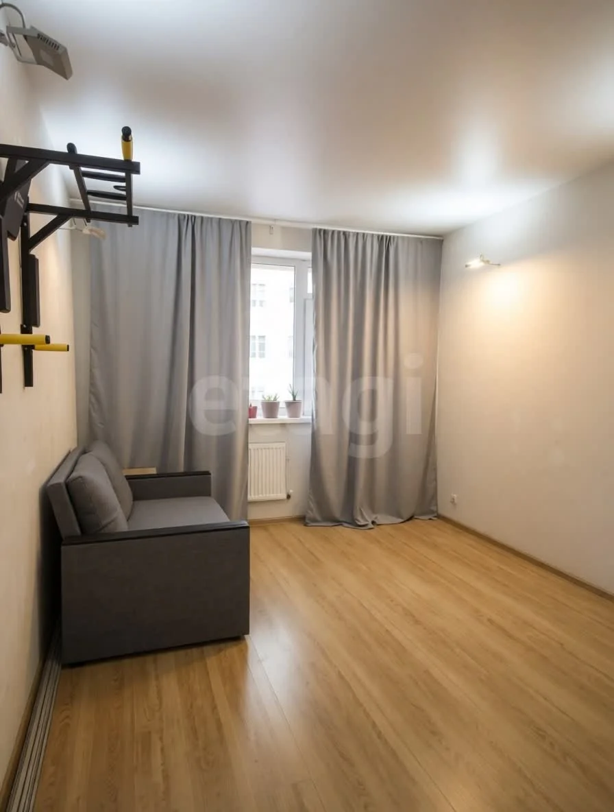 1-к квартира, 42м² (улица имени Сергея Есенина, 98) - миниатюра 2