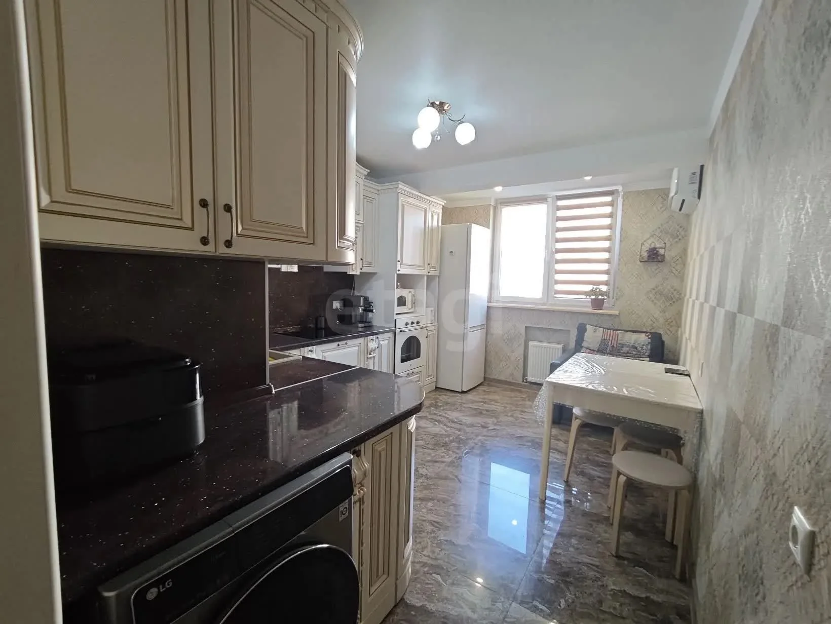 3-к квартира, 90.1м² (улица Петра Метальникова, 5к1) - миниатюра 12