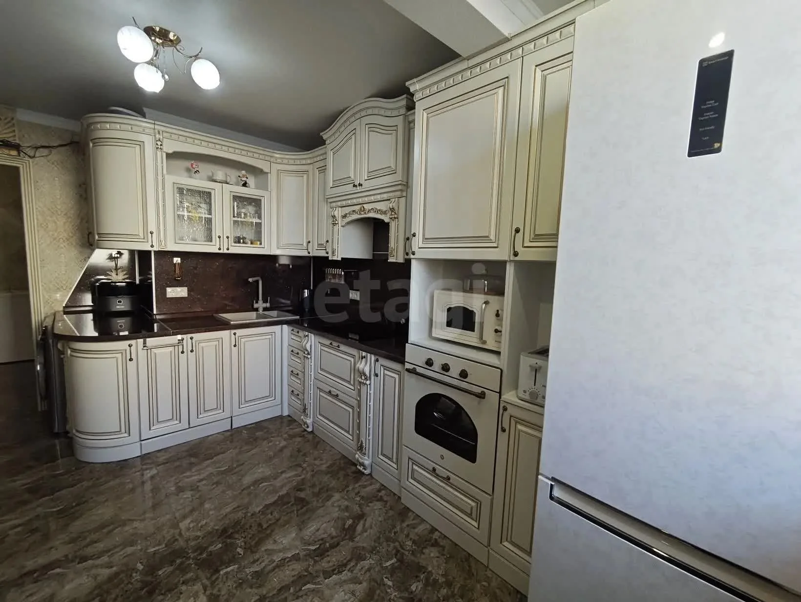 3-к квартира, 90.1м² (улица Петра Метальникова, 5к1) - миниатюра 2