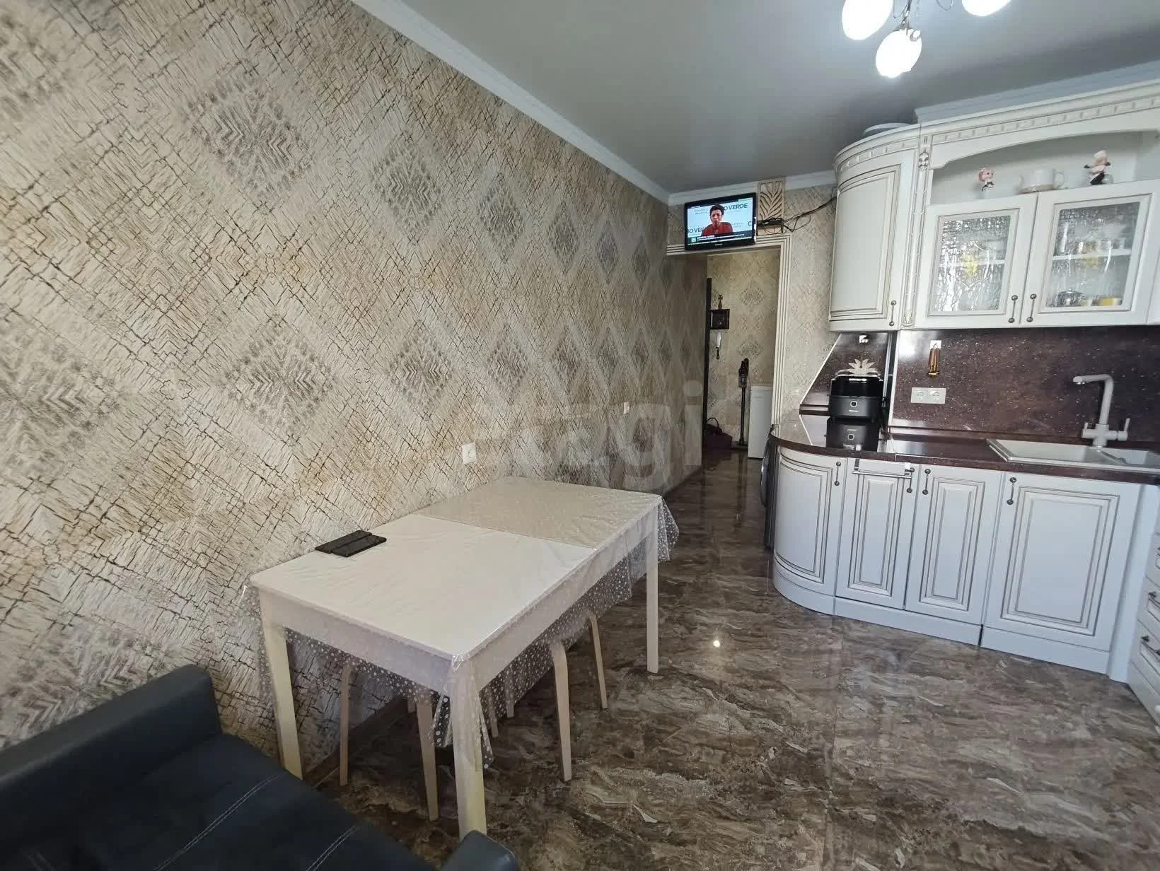 3-к квартира, 90.1м² (улица Петра Метальникова, 5к1) - миниатюра 6