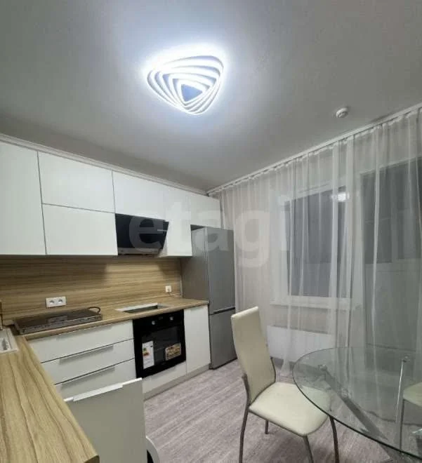 1-к квартира, 35м² (улица Героя А.А. Аверкиева, 40) - миниатюра 3