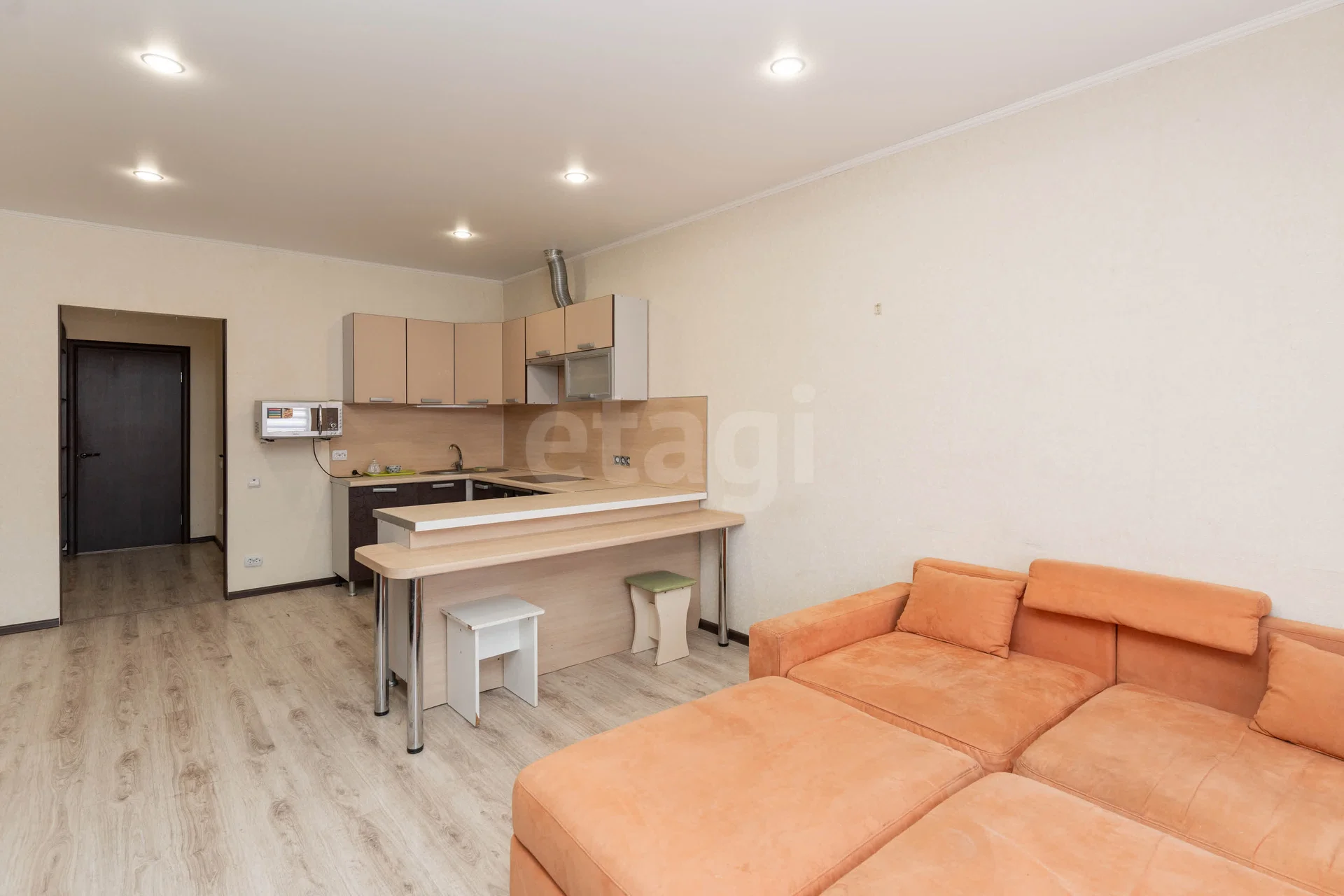 2-к квартира, 67.7м² (улица Ратной Славы, 29) - миниатюра 3