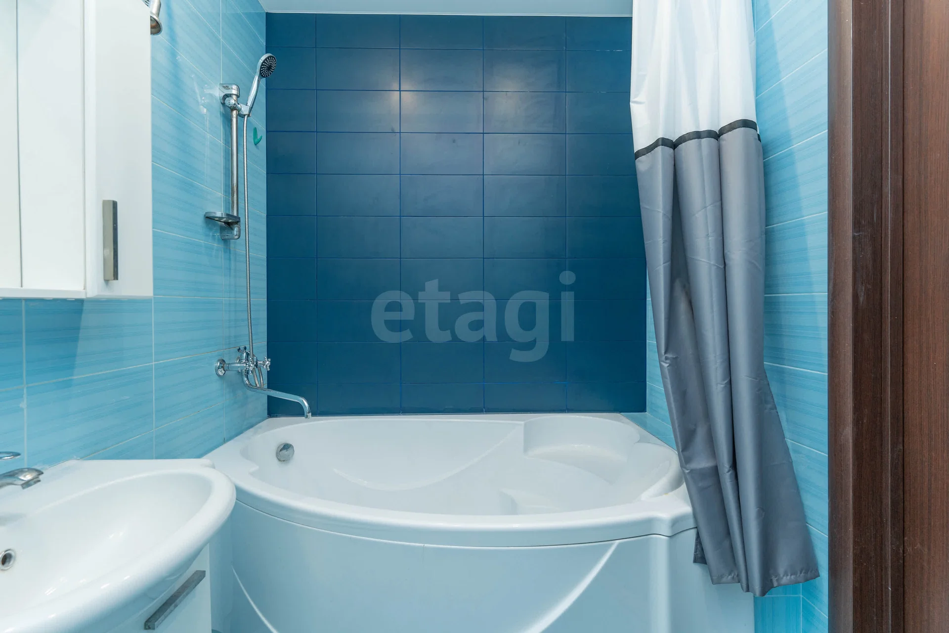 2-к квартира, 67.7м² (улица Ратной Славы, 29) - миниатюра 5