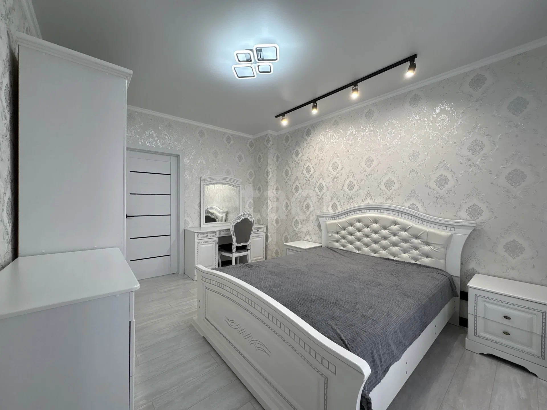 2-к квартира, 61.2м² (улица Героя Хабибуллина, 4) - миниатюра 2