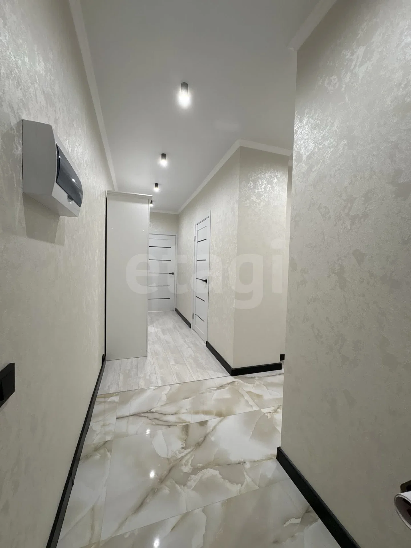 2-к квартира, 61.2м² (улица Героя Хабибуллина, 4) - миниатюра 3