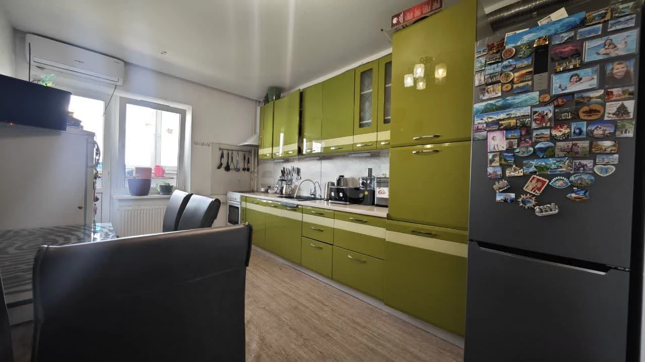 3-к квартира, 80.2м² (улица Героя Владислава Посадского, 28) - изображение 1
