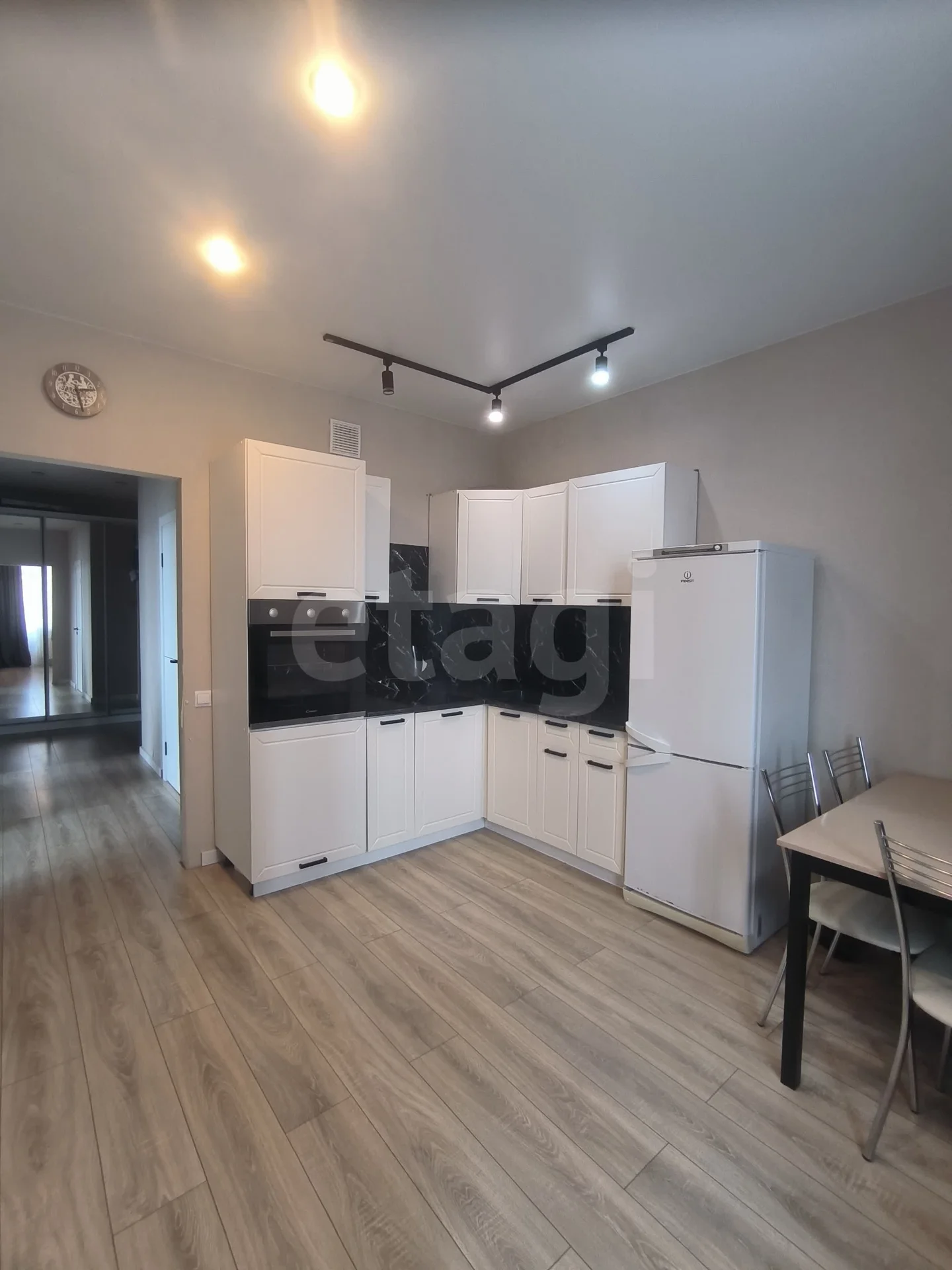2-к квартира, 51.3м² (улица Лётчика Позднякова, 2к15) - миниатюра 2