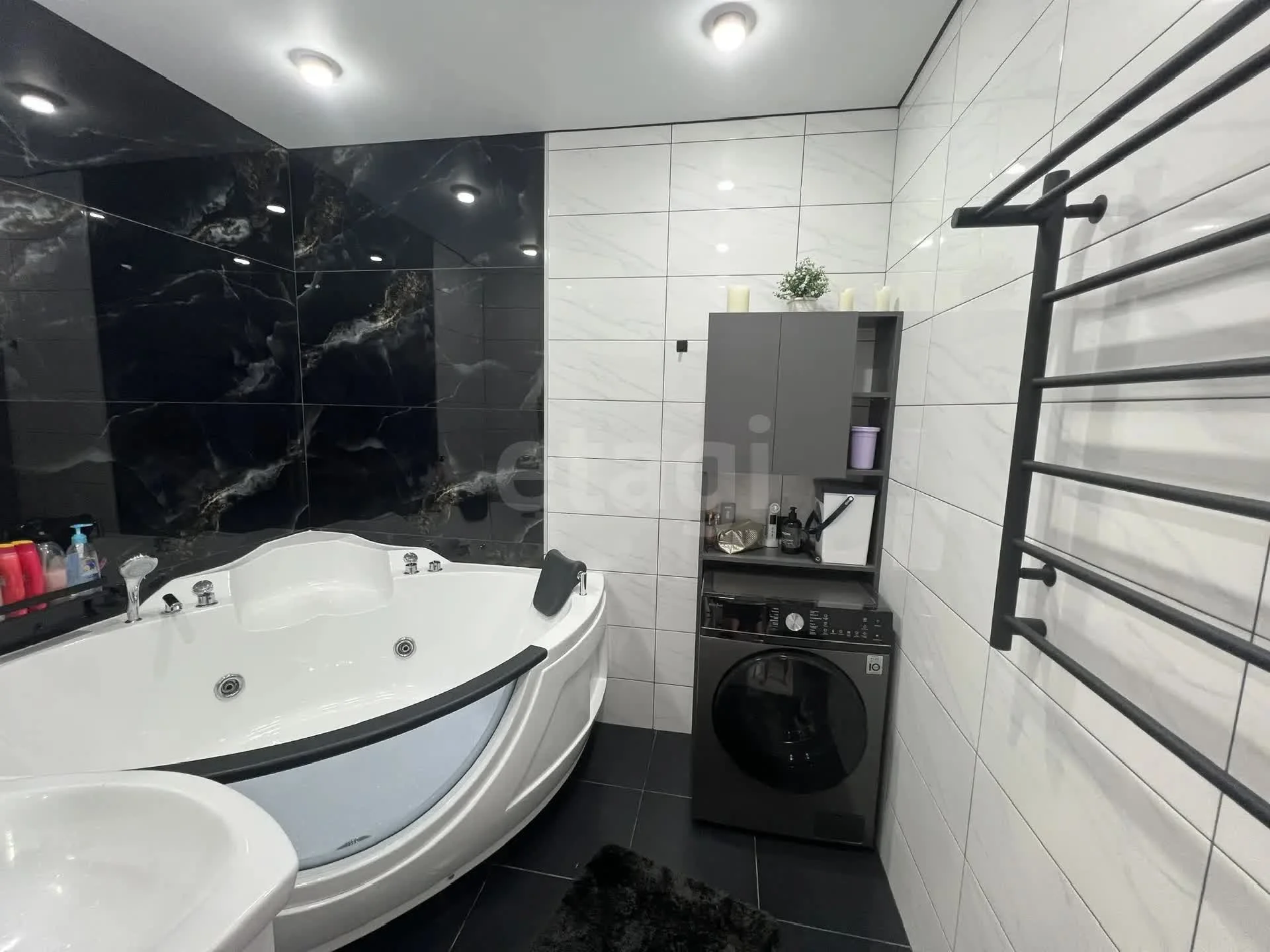 2-к квартира, 55.6м² (улица Лётчика Позднякова, 2к14) - миниатюра 16