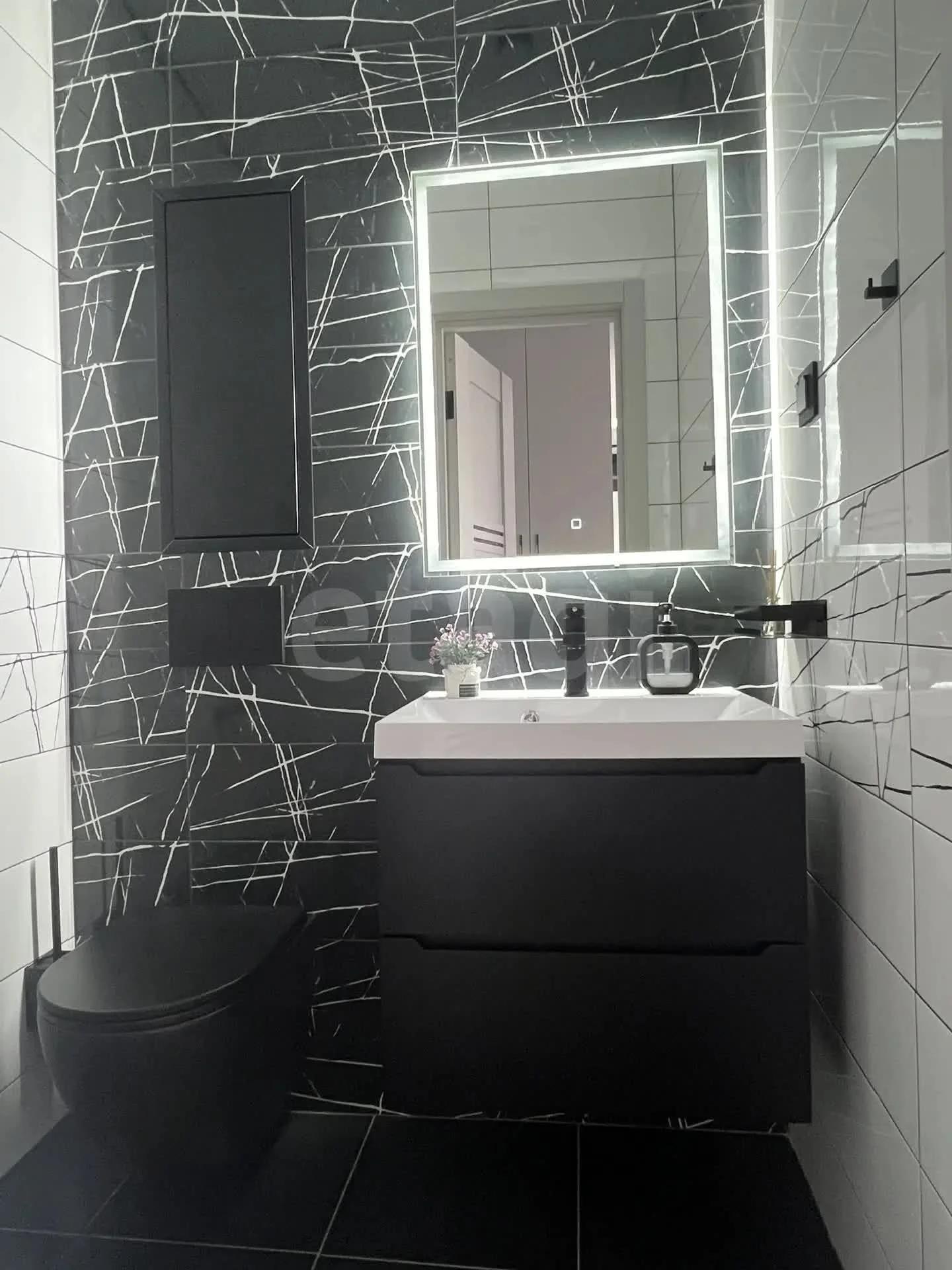 2-к квартира, 55.6м² (улица Лётчика Позднякова, 2к14) - миниатюра 17