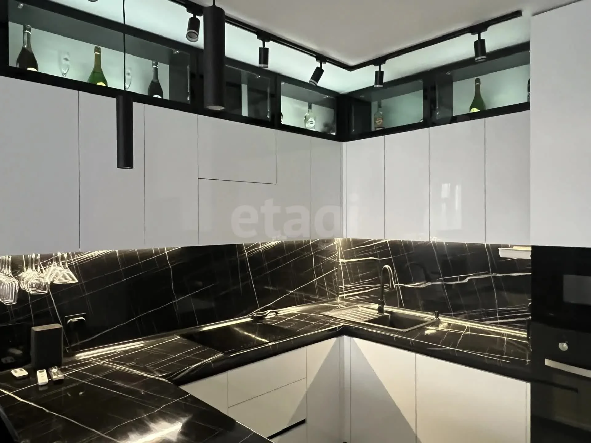 2-к квартира, 55.6м² (улица Лётчика Позднякова, 2к14) - миниатюра 7