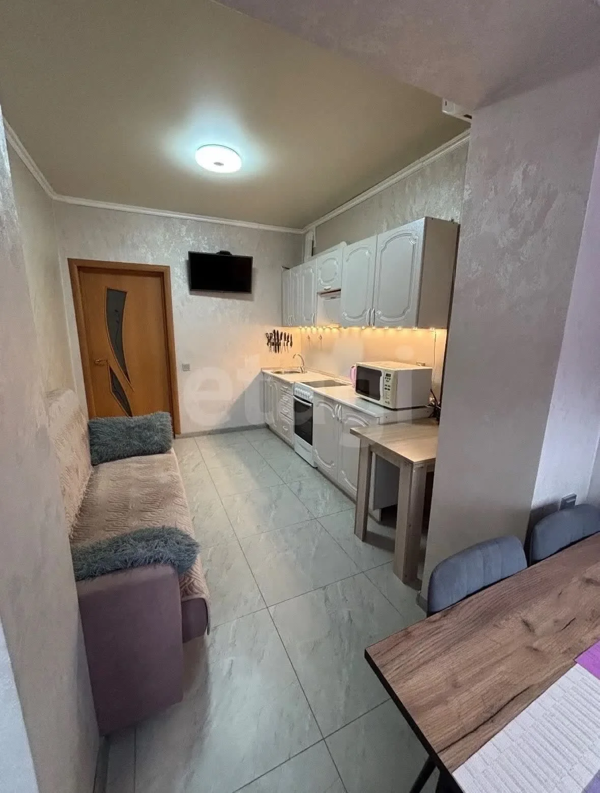 2-к квартира, 50м² (улица Ратной Славы, 77) - изображение 1